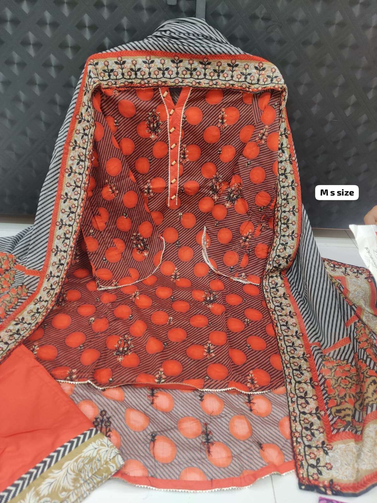 New  Embroidered  ILARAH TAWAKKAL